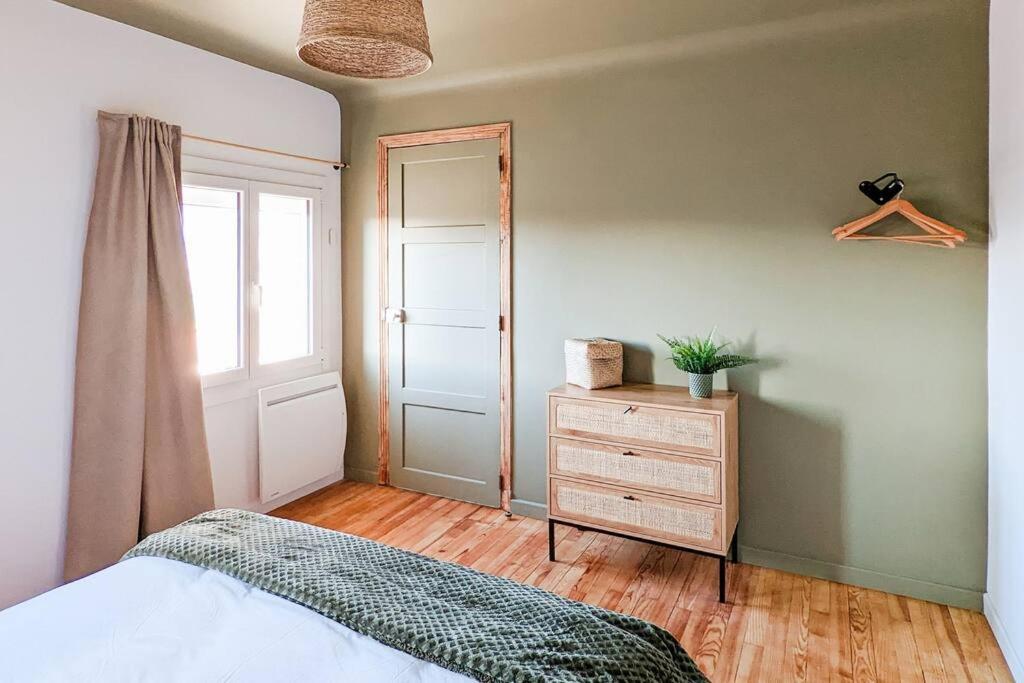 Maison Lombardi - Gite 6 Personnes 4 Etoiles Dun-sur-Meuse Eksteriør bilde